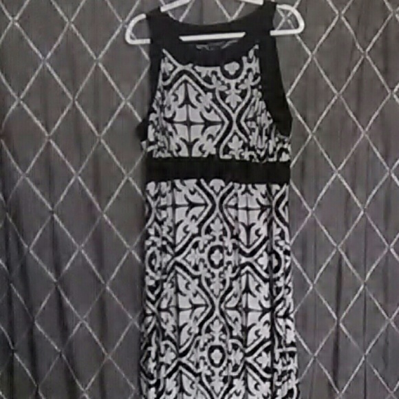 Blooming Rose Dresses & Skirts - Blooming Rose Maxi 👗